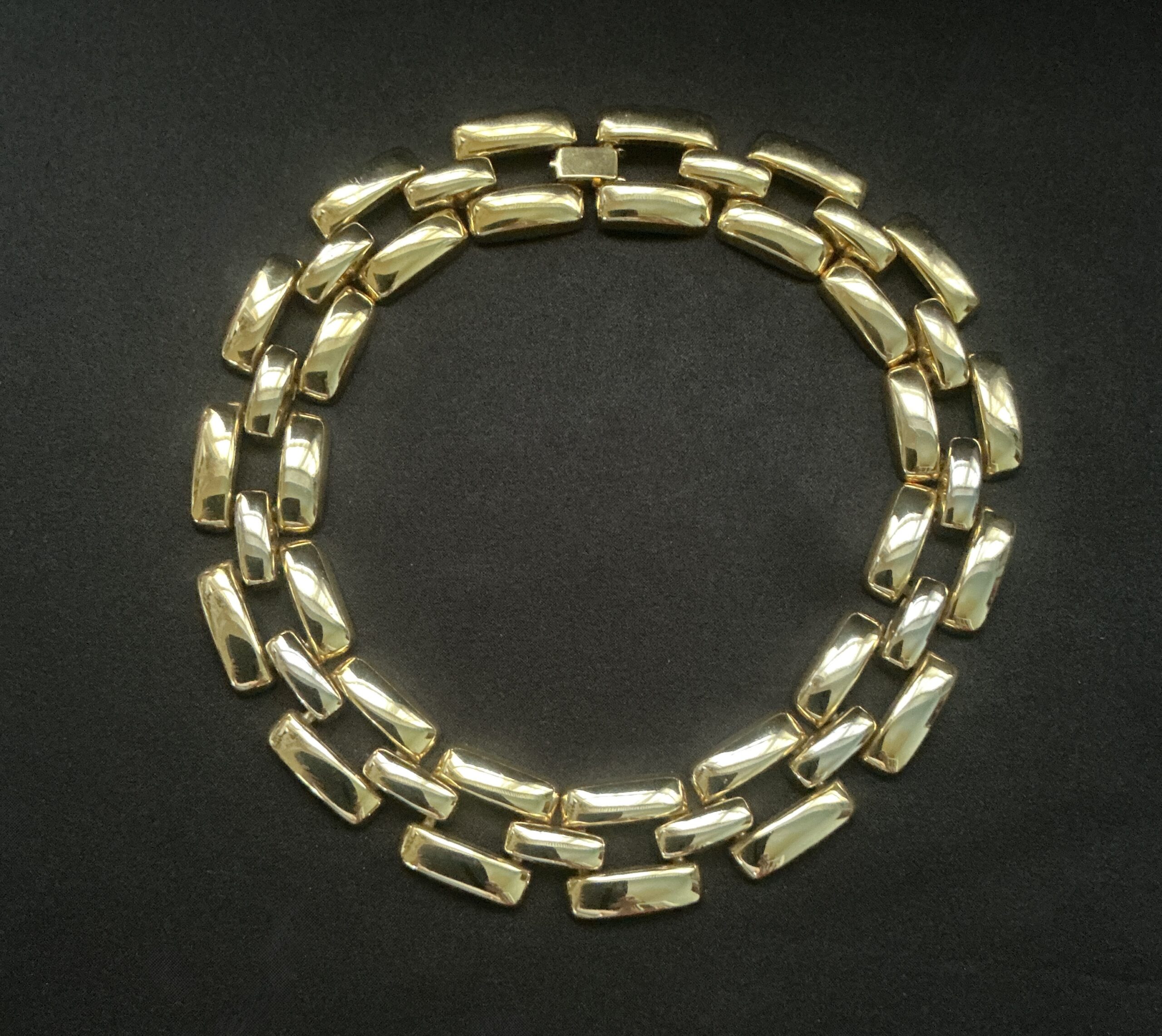 Vintage Gold Tone Geometric Link Choker Necklace 17 Inch Statement Jewelry - Image 2