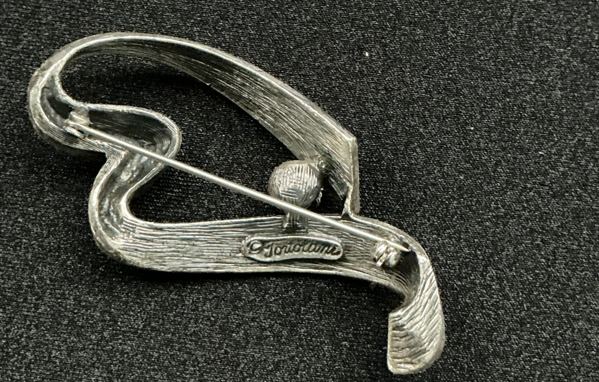Vintage Signed Tortolani Pearl Brooch Silver Tone Modernist Heart Pin - Image 3
