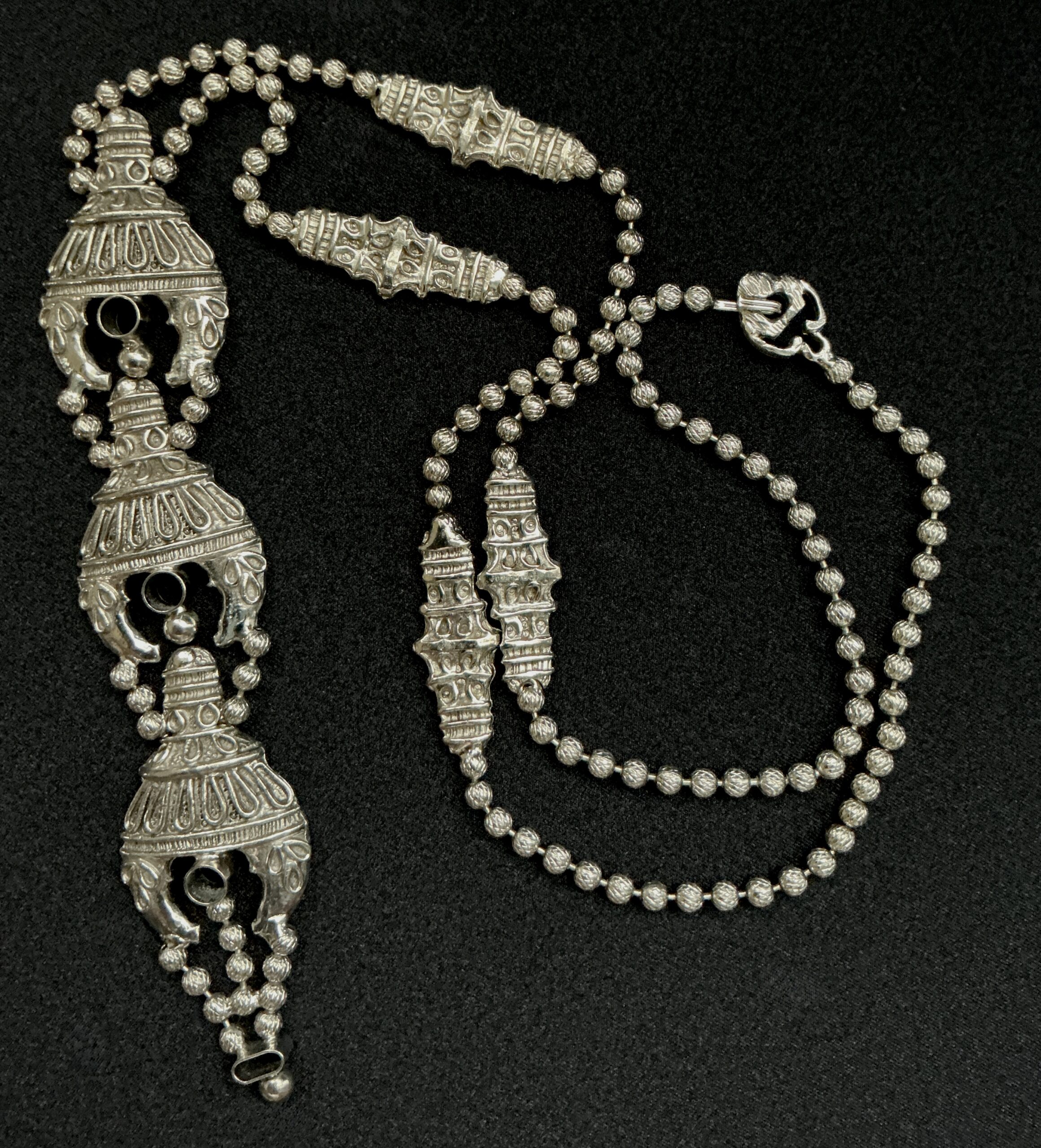 Vintage Kenneth Jay Lane KJL Silver Tone Pendant Necklace 30 Inch - Image 2