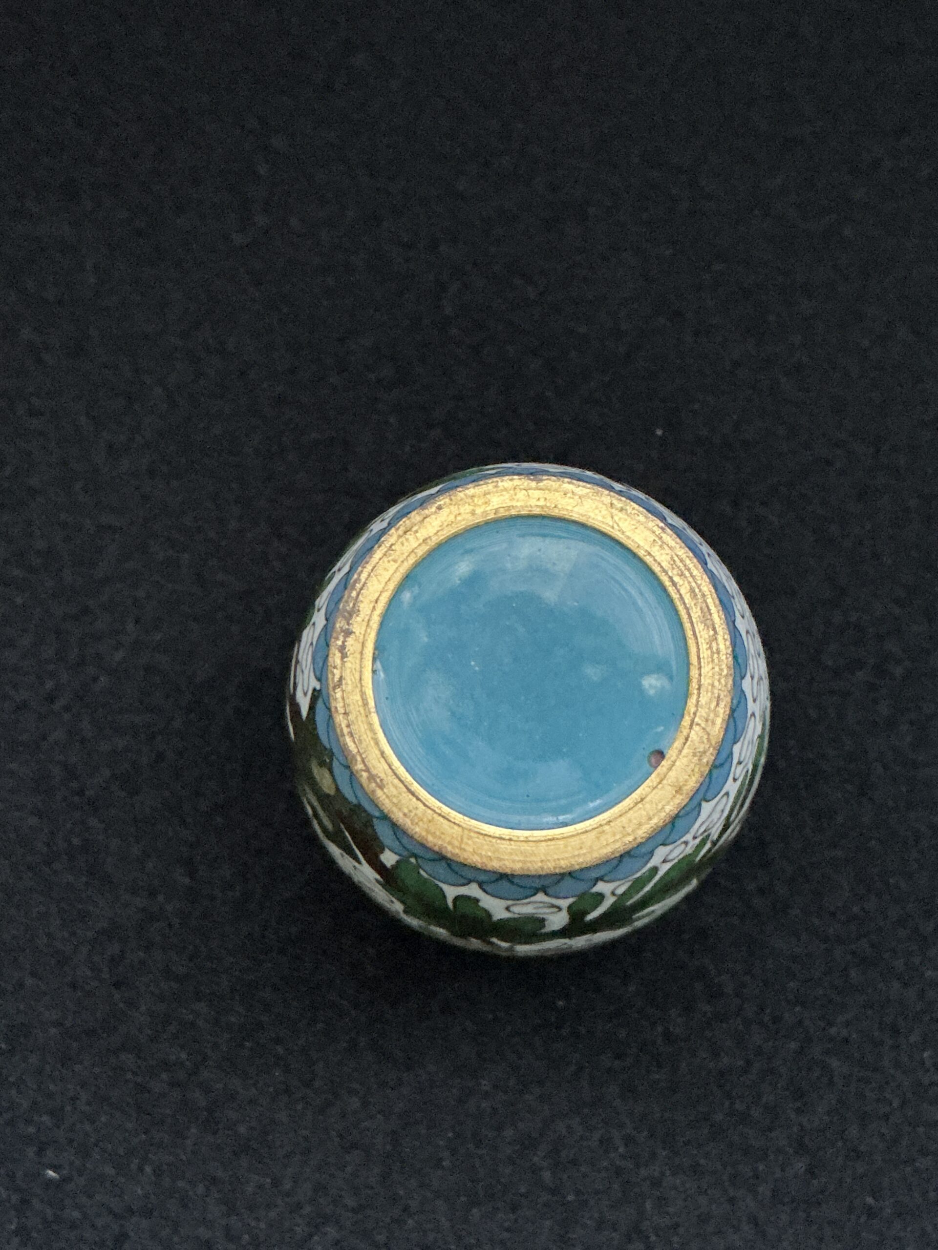 Vintage Chinese Cloisonné Barrel Trinket Box Floral Enamel Lidded Box White Blue Gold Cloisonne Keepsake Pill Box - Image 4