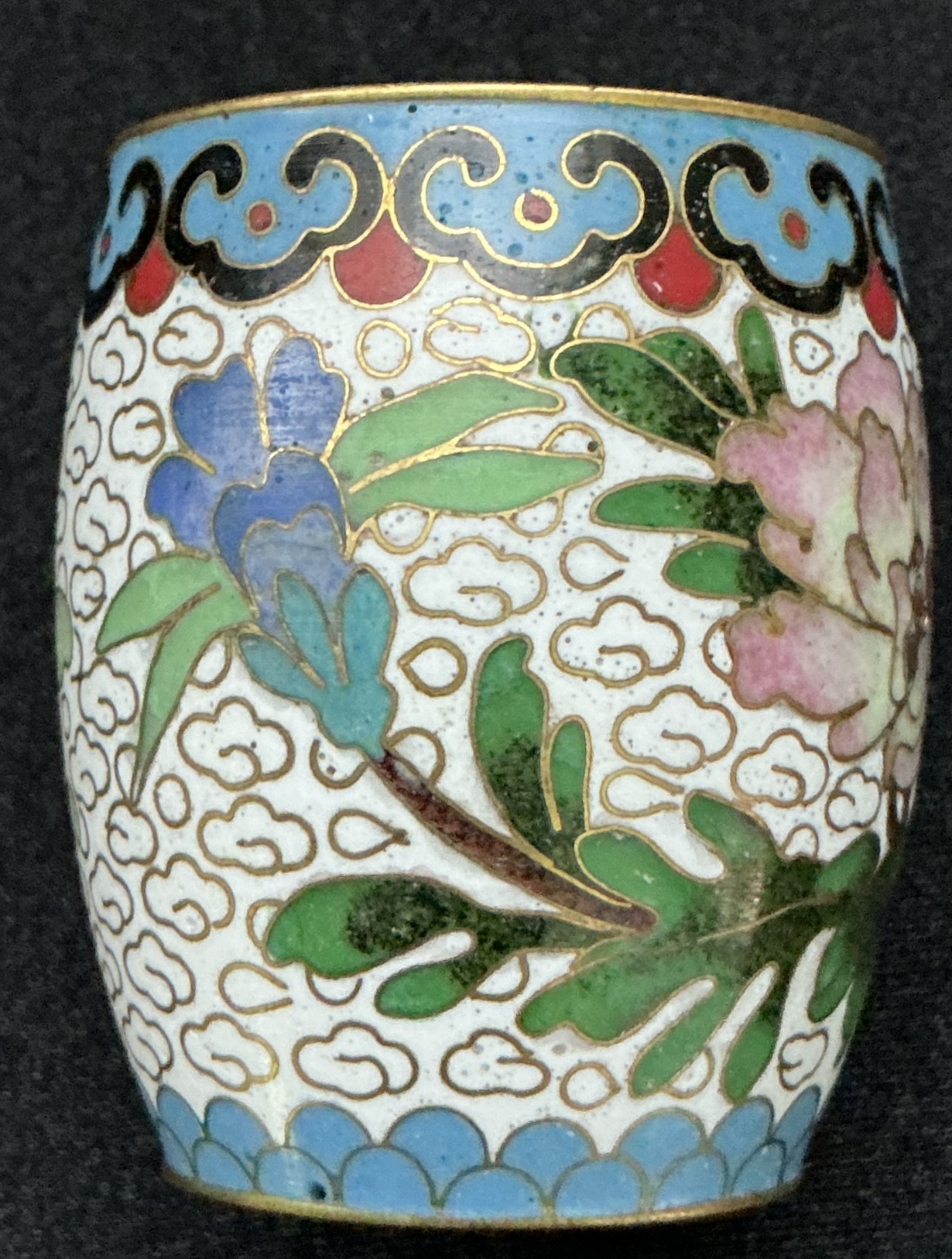 Vintage Chinese Cloisonné Barrel Trinket Box Floral Enamel Lidded Box White Blue Gold Cloisonne Keepsake Pill Box - Image 9